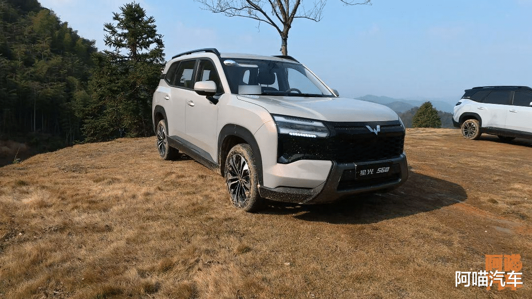 花A级车的钱买中型SUV，五菱星光560行不行？喵哥给你说明