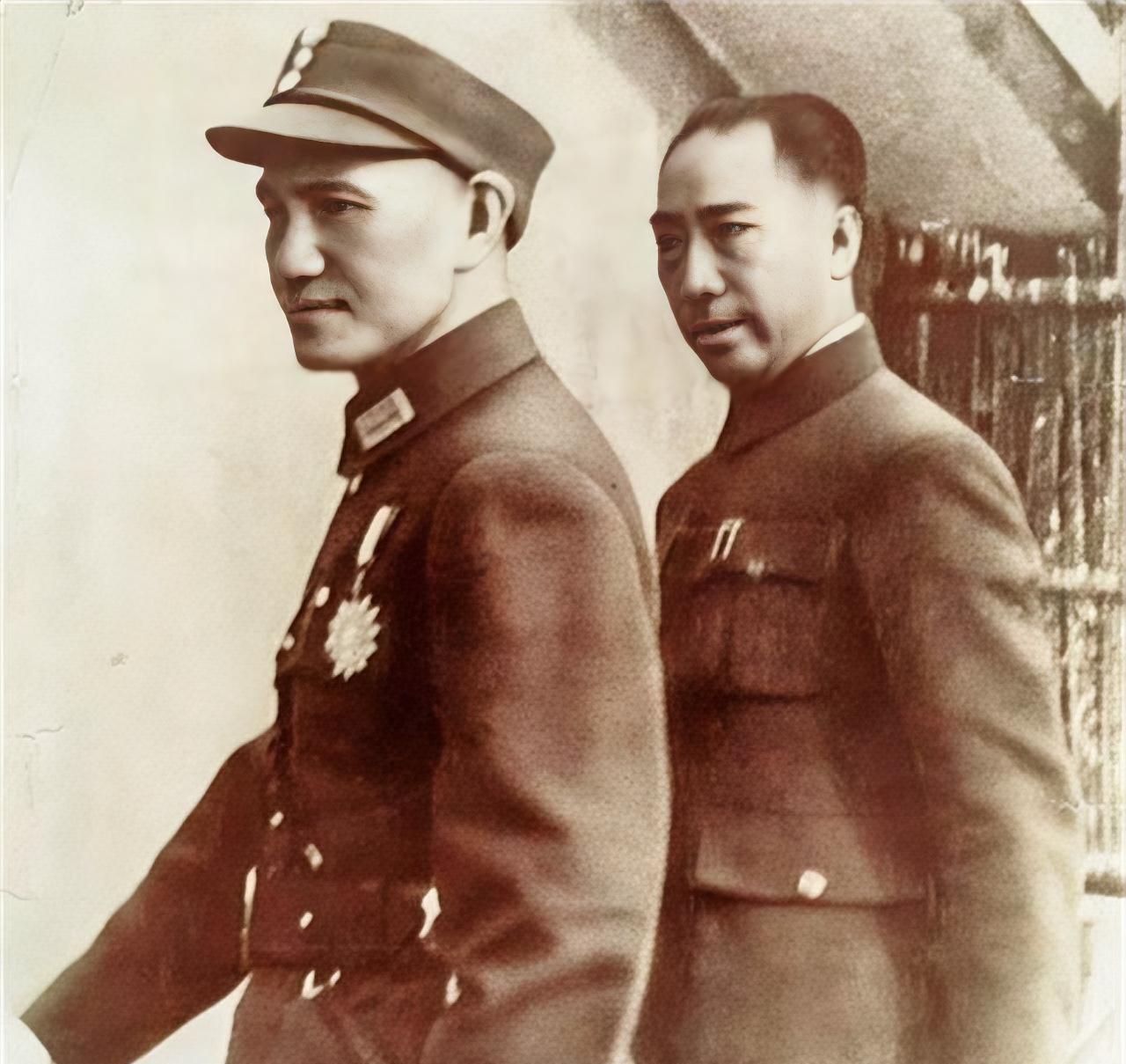 1906年，张作霖看上了一个成过亲的戴宪玉，就让义父去她夫家提亲，可是却被以儿子