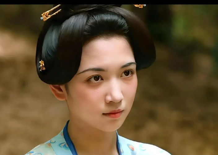 《长安的荔枝》：终于知道李善德为什么拼劲全力也想把荔枝运回长安了。

赵辛民请来