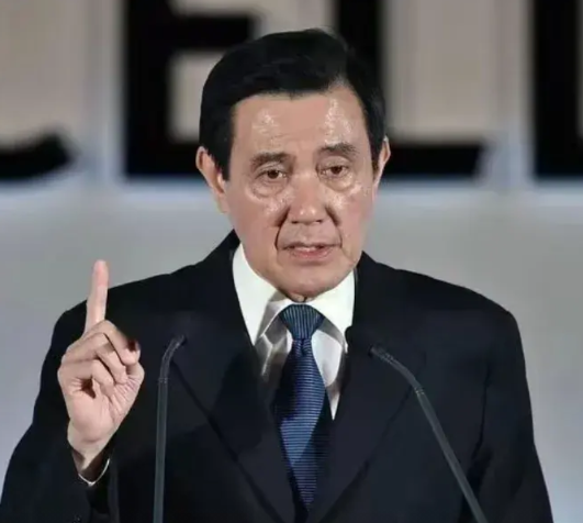 马英九：台湾政坛令人失望的投机客！
刚看到马英九在“赖清德执政一周年研讨会”上批