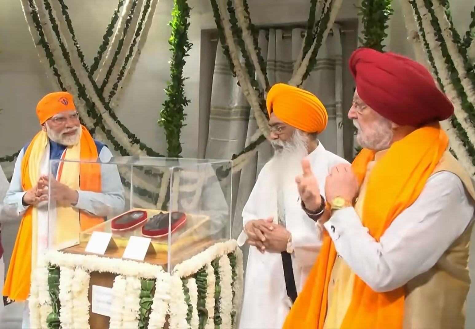 全球50个空气污染最严重的城市，竟然有42个都在印度。
然而面对邻国大使馆递出的