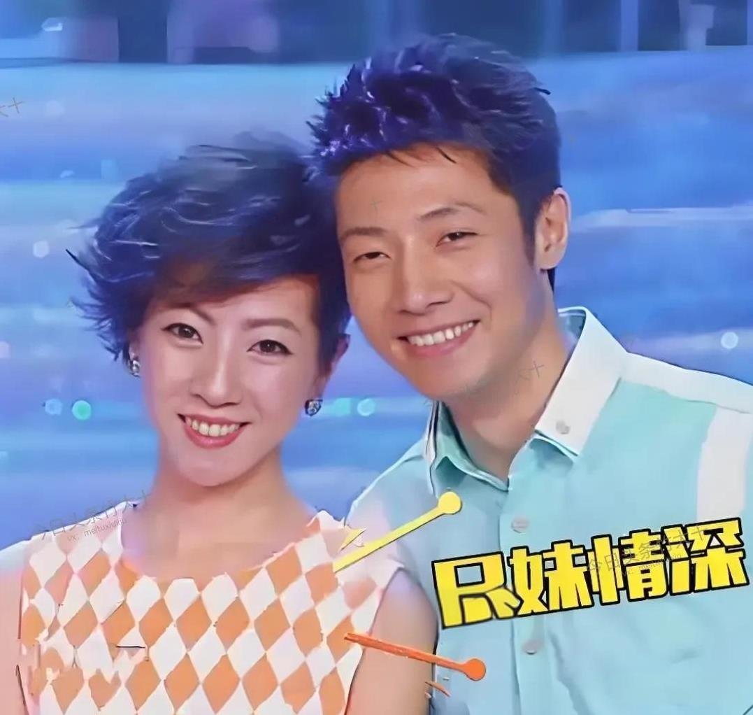 看这撒贝宁和妹妹长得也太像了，都是长脸型，尖下颚，就是妹妹眼睛比哥哥的大，哥哥帅