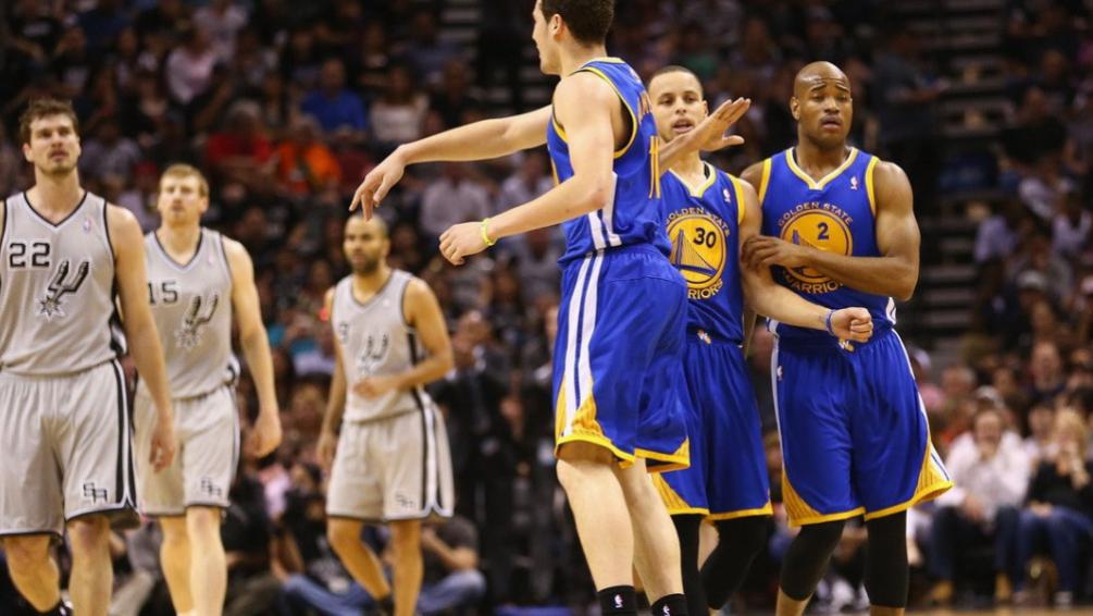 【NBA焦点战前瞻】卫冕冠军掘金客场挑战勇士 约基奇库里上演MVP对决