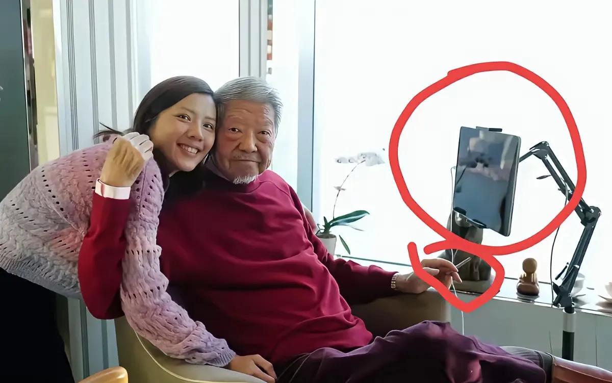 #做早饭时想# 【蔡澜的钱是从哪里来的？】
    今天仍然是周末，继续说点轻松