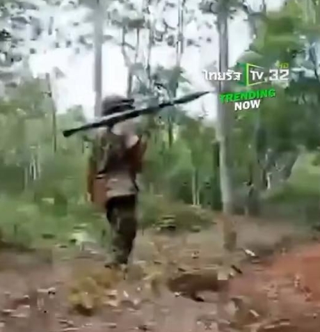 泰国士兵已越界进入柬埔寨境内
突发消息传来：据多方报道，泰国军队已越过边境线，进