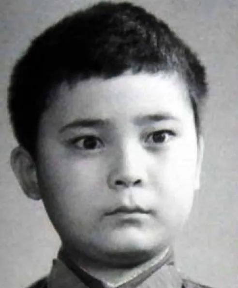 曾经，影片《闪闪的红星》的上映，主人翁潘冬子的祝新运，也因此一炮而红。
在影片中
