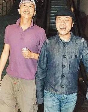 前阵子有消息说，63 岁的蔡康永被人在北京酒吧撞见蹦迪呢。估摸着那段时间他在北京