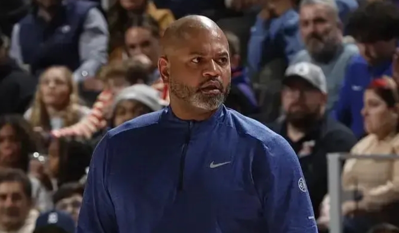 突发！nba名帅公然抨击联盟判罚

今日，活塞主场107-113不敌雷霆。赛后，