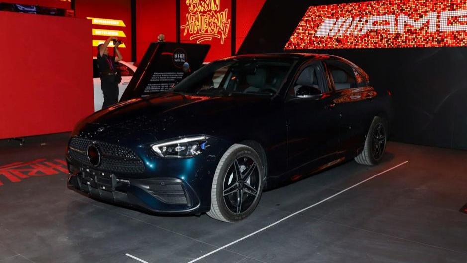 BBA的“傲慢”与“现实”：宝马遇冷，奔驰C级何去何从？