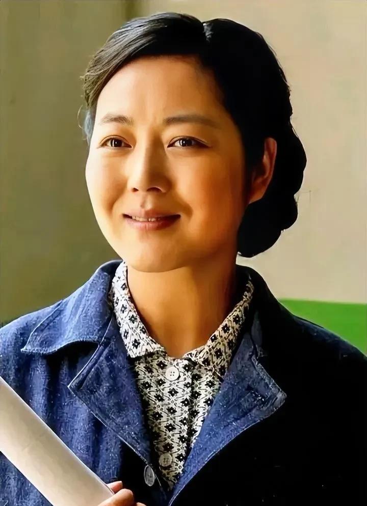 大家还能记得这位女演员了？
你能认得出她是谁吗？最喜欢她演的哪部剧？