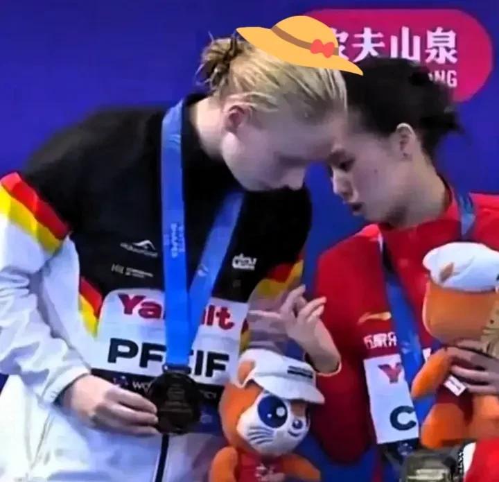奉劝大家一句，
千不要被陈芋汐给骗了，
?她表面上看会跳水，会说英语，实际她情商
