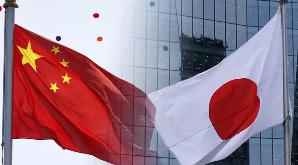 [浮云]我觉得中国体制跟日本比起来，就是更优越。比如说海外资产，中国的玩法是整出