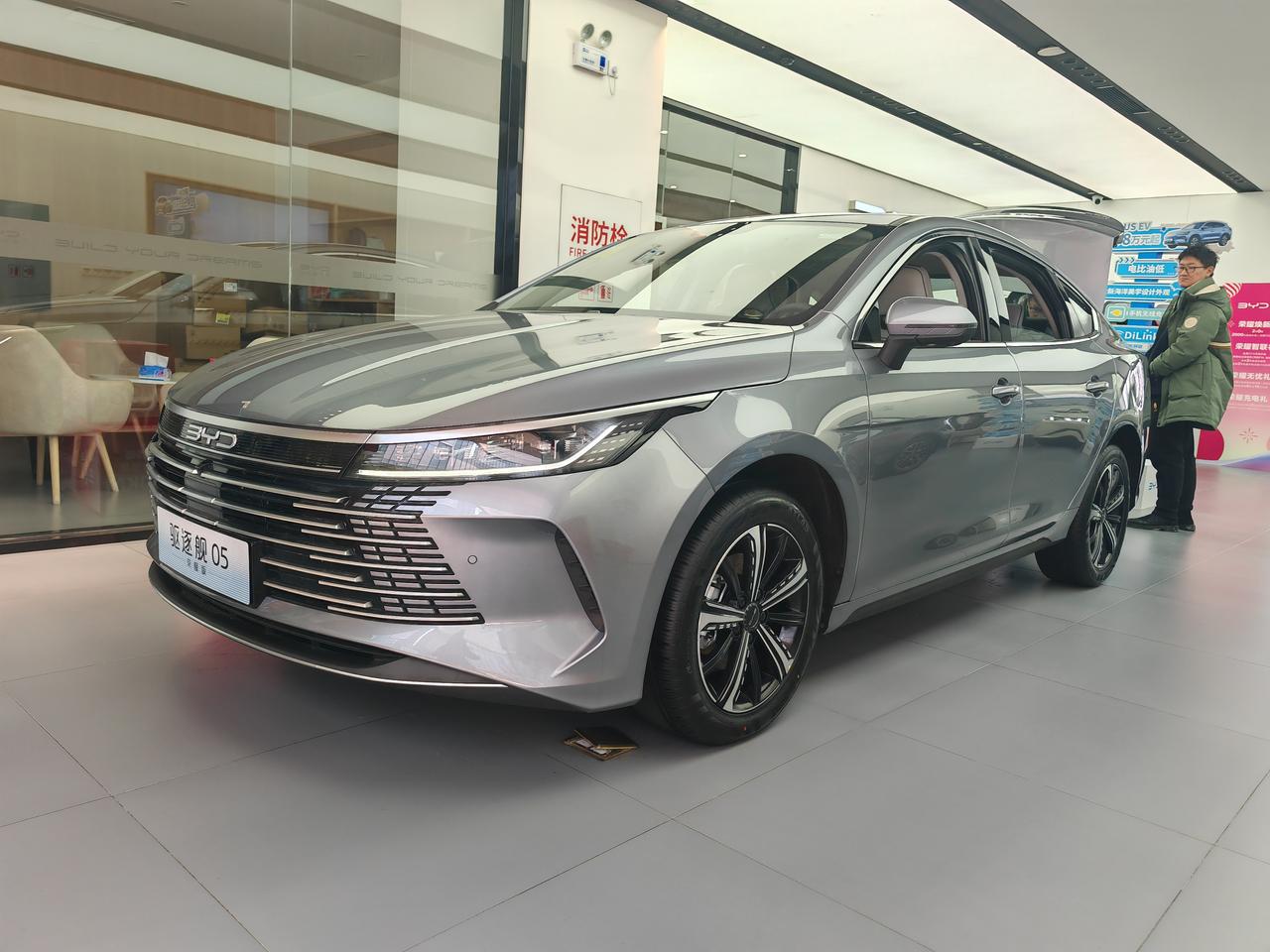 驱逐舰05为啥卖不过秦plus呢？