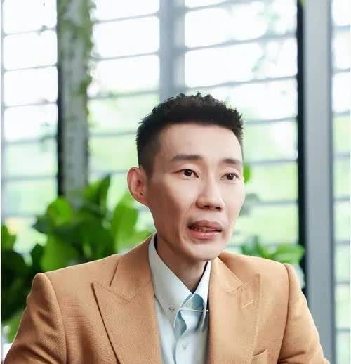 33次放疗，喉咙烂成火海

千万账单，只为听见孩子喊一声爸爸

2018
