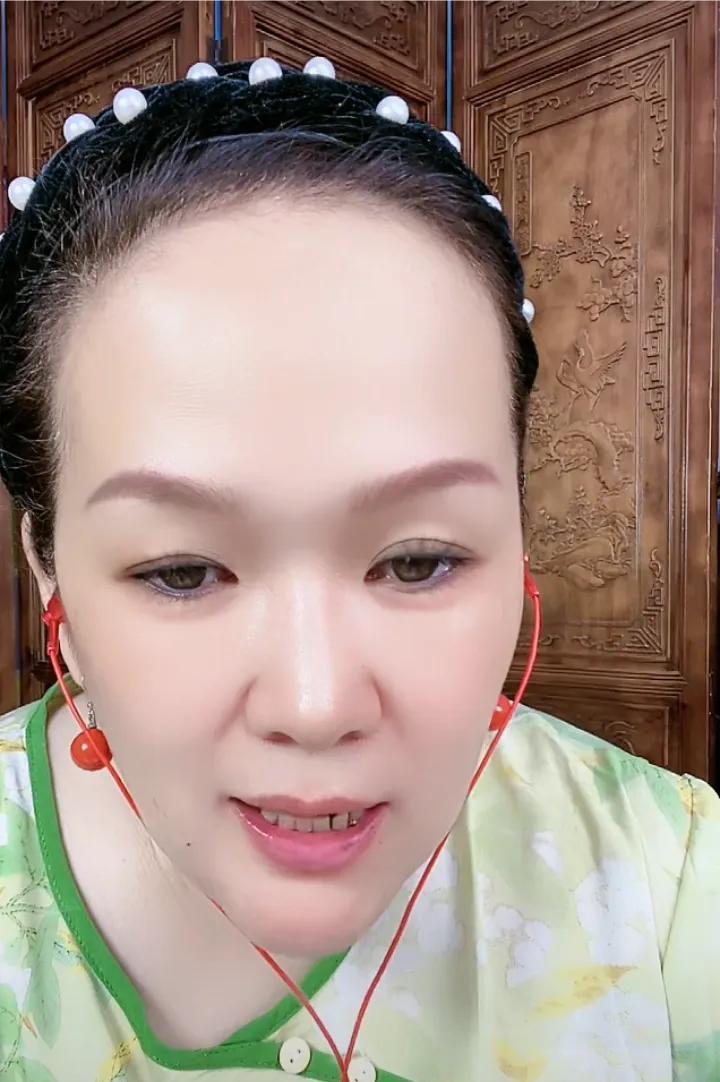 三月今天一大早上说，五组还没有结束，接收A4纸坚持到六月底，工作到八月底！
不是