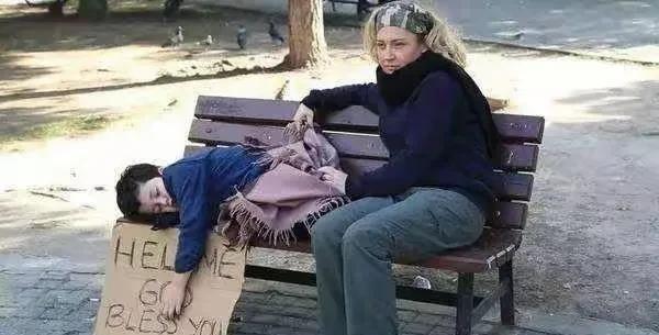 不同芬兰，芬兰人工作10个月失业，就可以向政府申请500天的失业救济金。美国根本