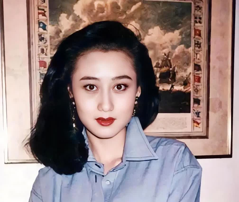 被周润发欺负的十位女明星
一、钟楚红
二、张曼玉
三、利智
四、王祖贤
