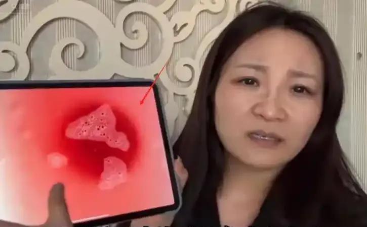 裤头姐的名头这下又变得响亮起来了。
这一回本想弄出个大动静，
没料到却踢到了铁板