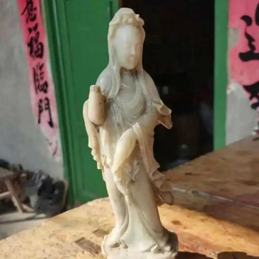 家里老人花两千收来的，是不是赚大发了？