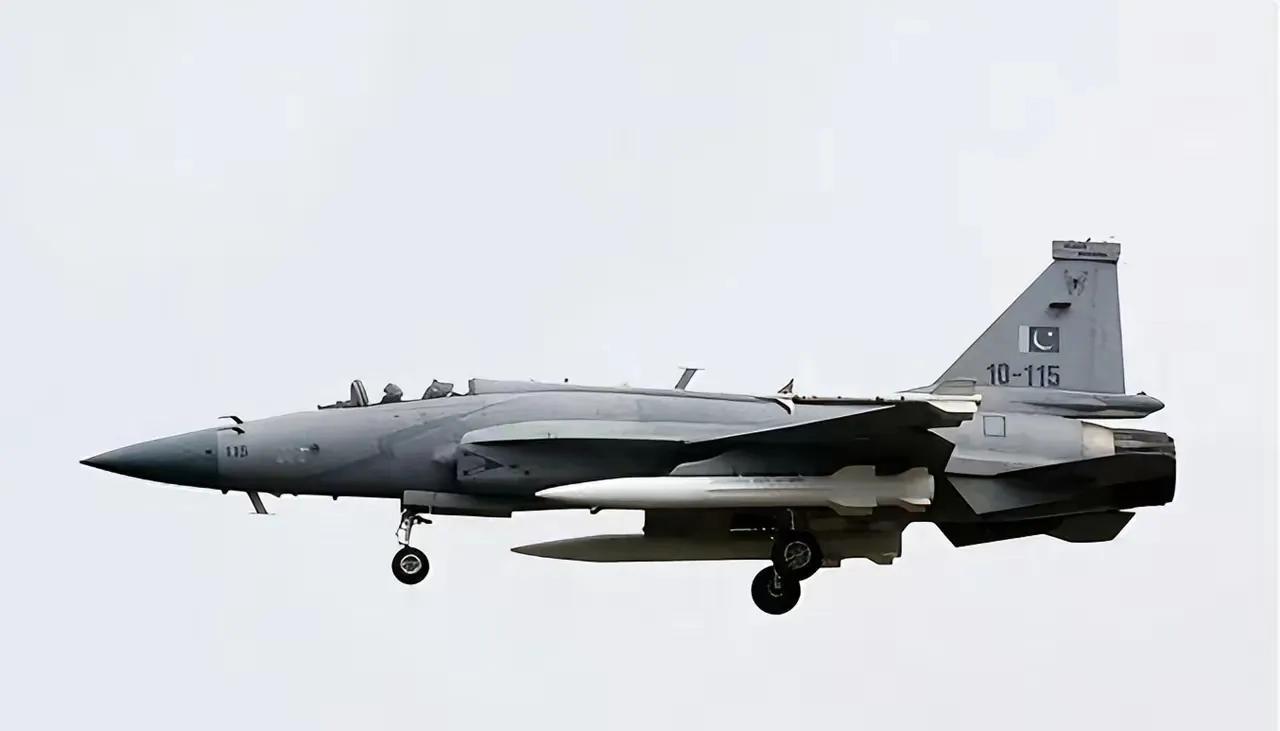 印军“一雪前耻”，击落6架巴基斯坦空军，含5架歼-10CE和JF-17，事后发现