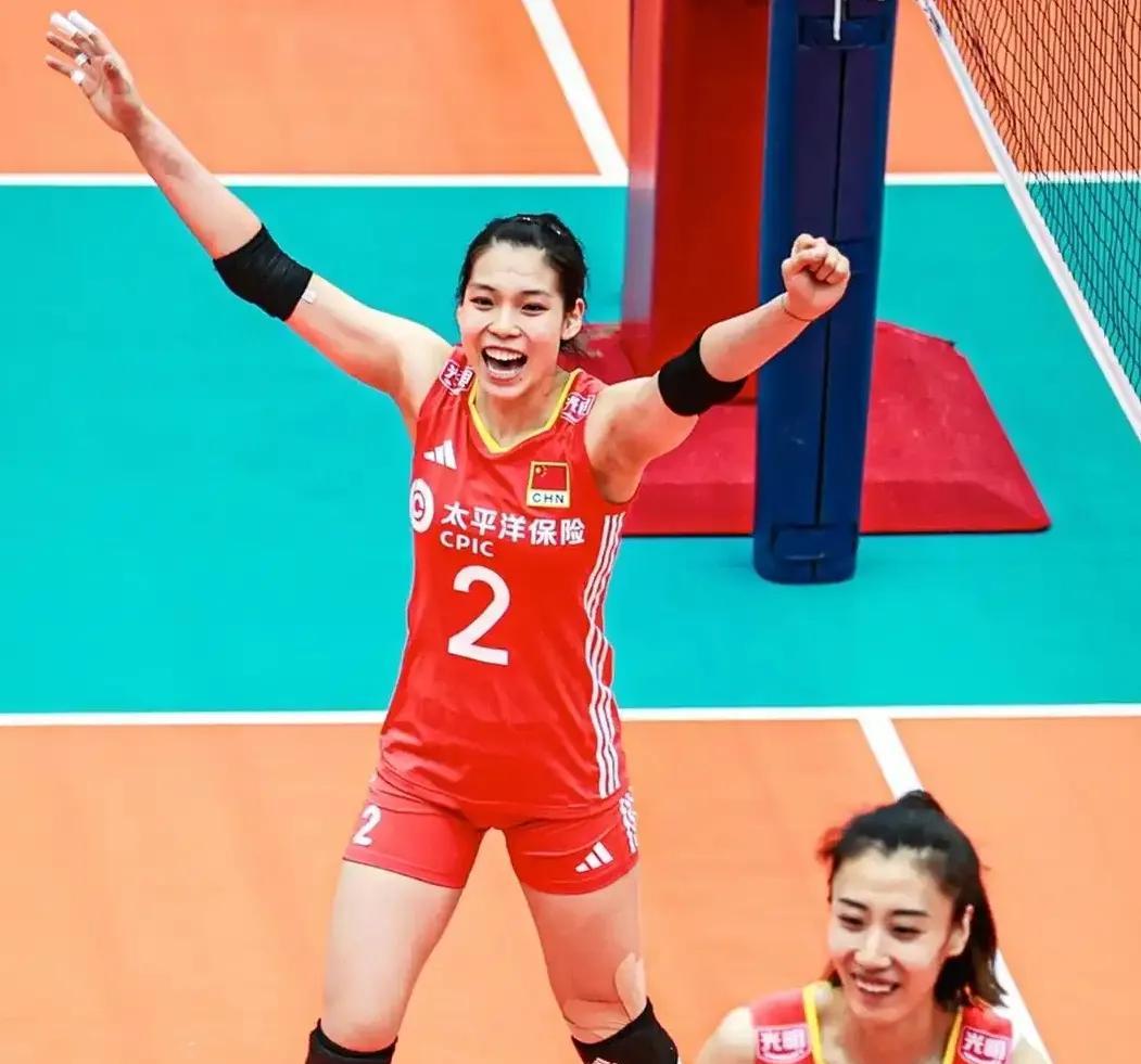 出乎意料，中国女排强势发挥，龚翔宇、庄宇珊、王奥芊表现出色，世联赛北京站最后一战