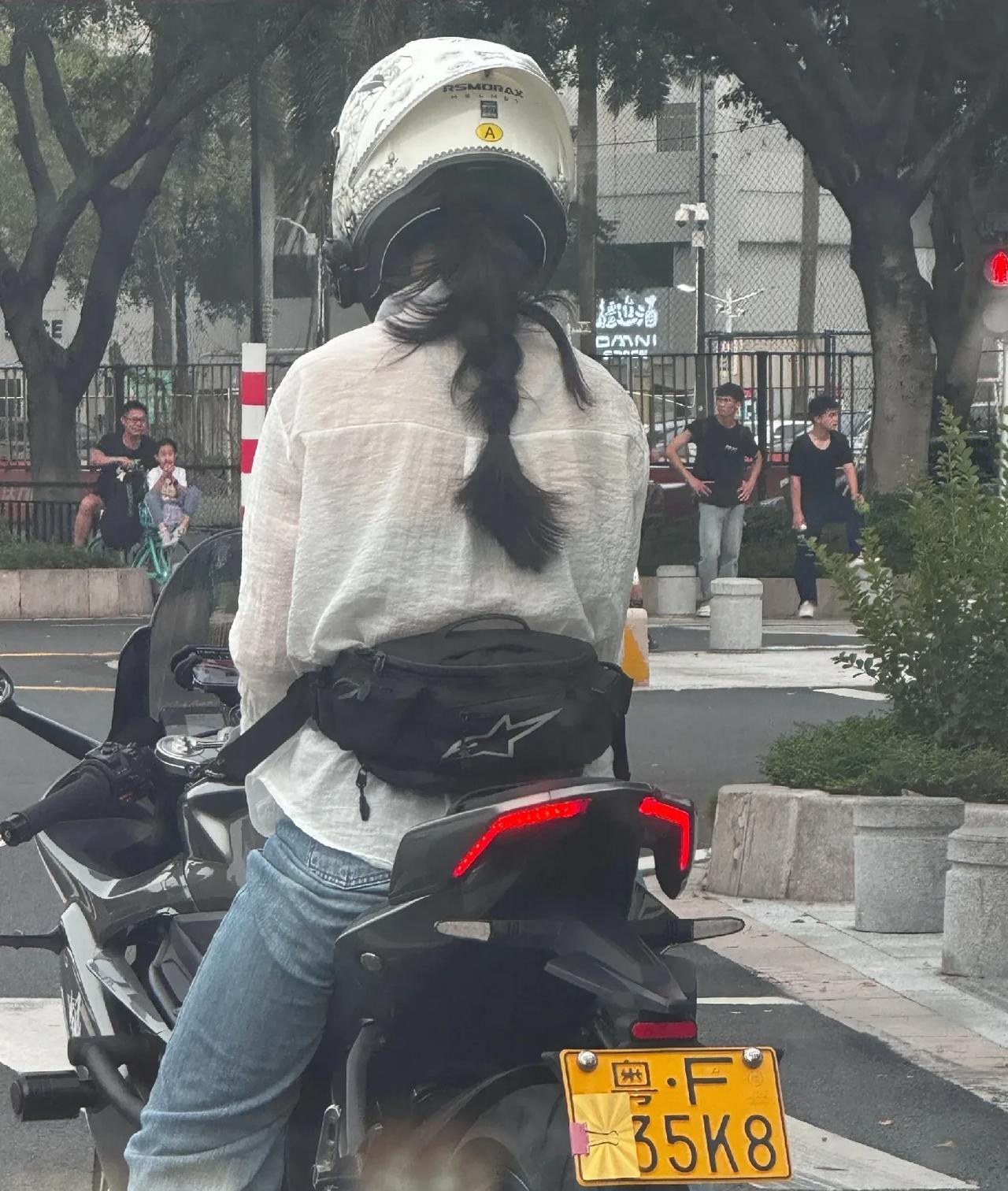这要扣分的吧？