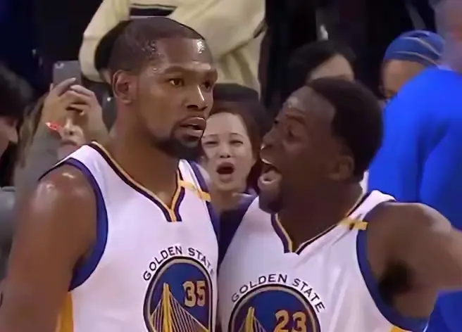 NBA历史上最著名的两个公式，到底哪个有问题？
公式一，格林公式：你来之前我们就