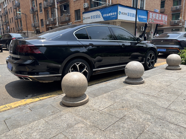 各位兄弟们贴的都是什么牌车衣
你们贴的什么牌的车衣，多少价位