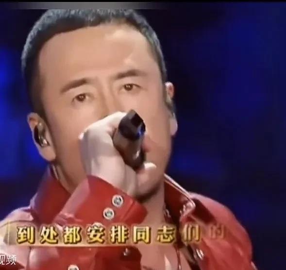 千万别上“歌星”的当，别去M他们，他们就是让你去M，你M他就是在帮他，越M他越有