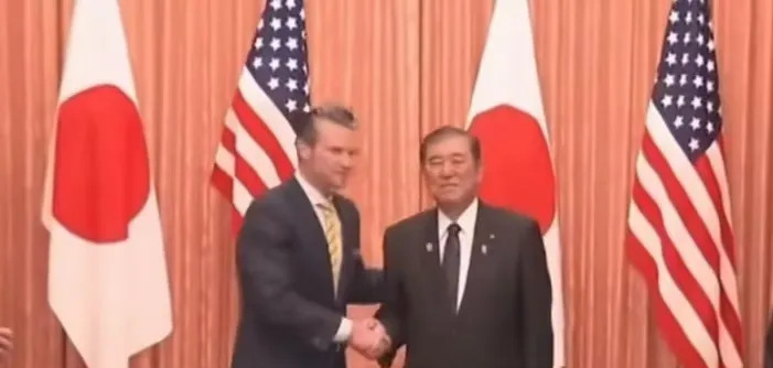 美日两国底线何在











难以置信！日本曾遭受美国原子弹轰炸，35