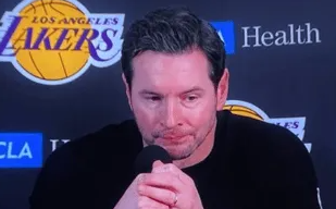 NBA常规赛湖人客场对阵凯尔特人的比赛已经结束。全场战罢，湖人以105-126不