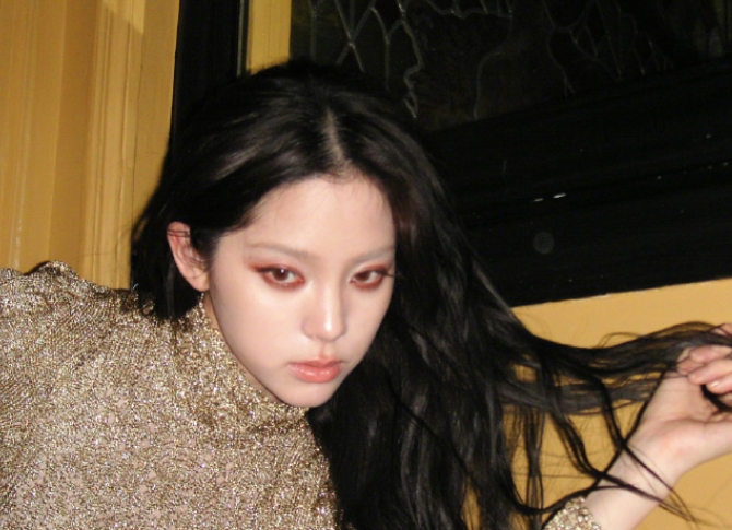 欧阳娜娜的夜色氛围感美照，超绝超可以的！