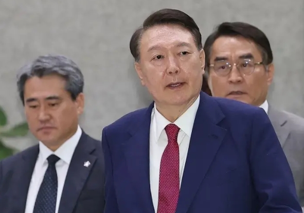 尹锡悦面临严重危机！7月9日，首尔中央法院对前总统尹锡悦进行了“逮捕必要性审查”
