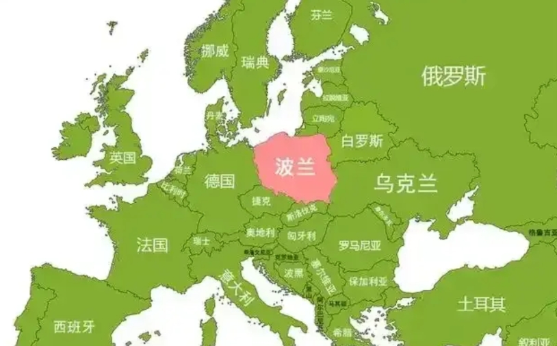 如果波兰强行加入俄乌战争，帮乌克兰打俄罗斯，那么你觉得俄罗斯还有胜算吗?

第一