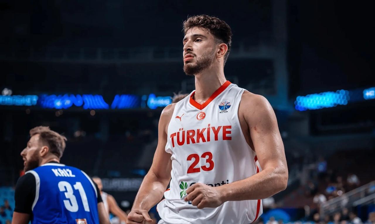 #NBA# 土耳其92-78大胜捷克，小组赛2胜0负开局。
本场比赛，代表土耳其