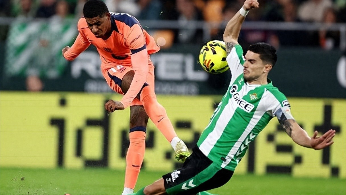 拉什福德场上表现提升，巴黎圣日耳曼又回过头来加入转会争夺