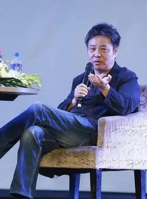 余华说，要是你发现嫁错了人，还生了孩子，想离婚又舍不得孩子。那你就把这句话记住：