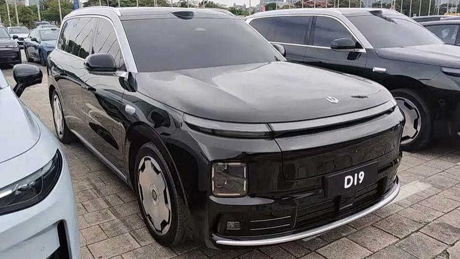 零跑D19现身，车长超5米2，增程版纯电续航达500km，还带空气悬架