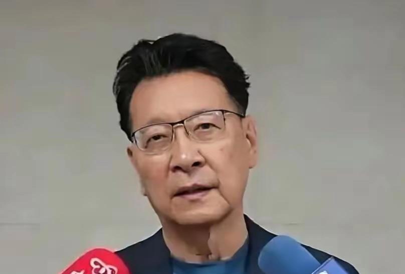 赵少康喊话大陆：“你们为什么不出来讲话，说只要台湾不独立就不打它？”
甜嘟爸爸想
