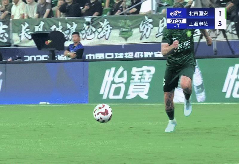 于汉超这逆足脚和门前把握机会的能力要能传授给王钰栋就好了，已经很长时间没有看到国