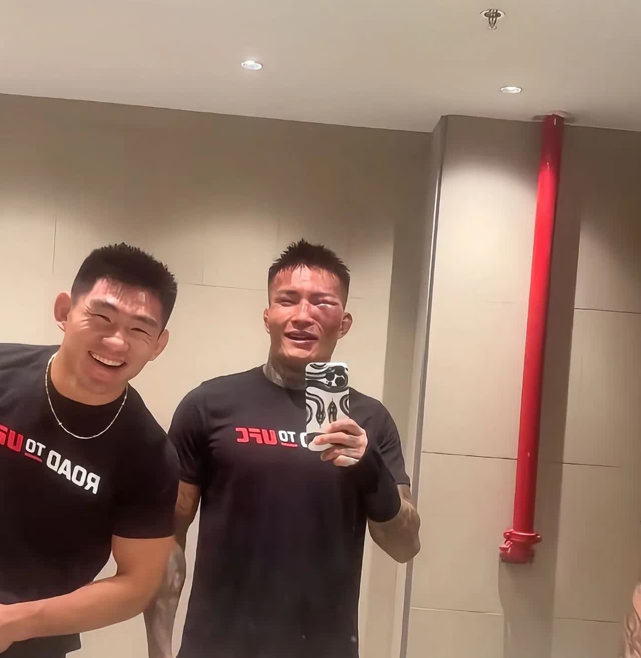 本期精英之路最可惜的就是李凯文，冲击过好多次 UFC 都以失败告终，奔波那么多年