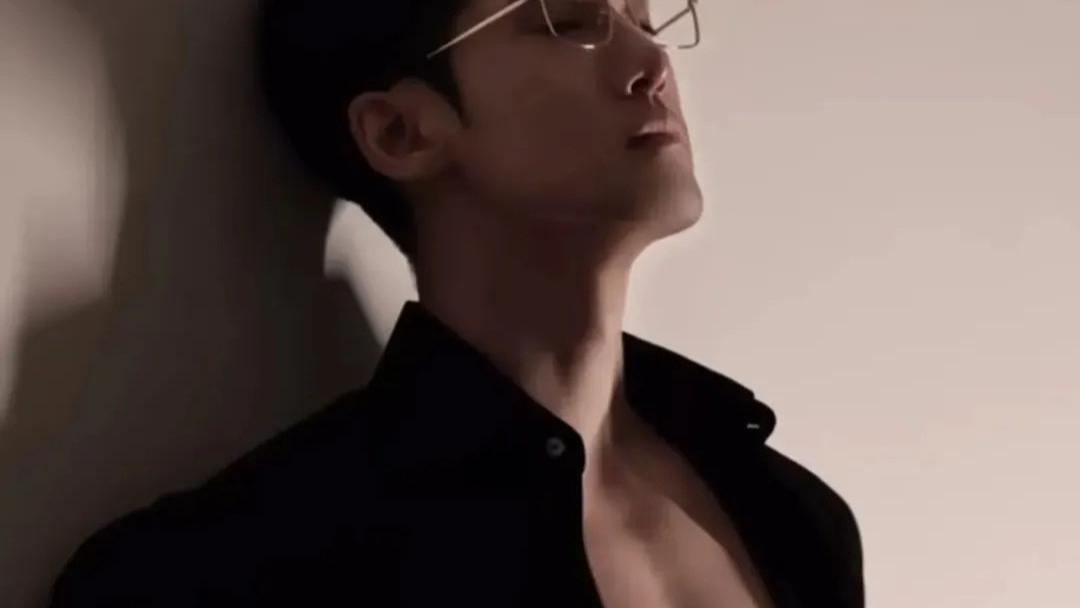 男生为什么会偷偷练体态？