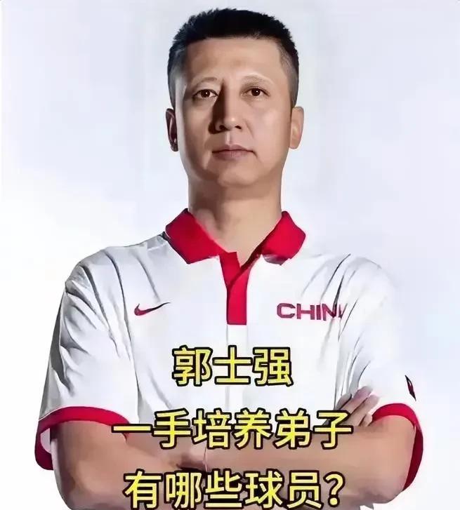 #中国男篮战胜韩国队谁是最大功臣#
球迷锐评：
“大秋这表现放NBA能拿顶薪！”