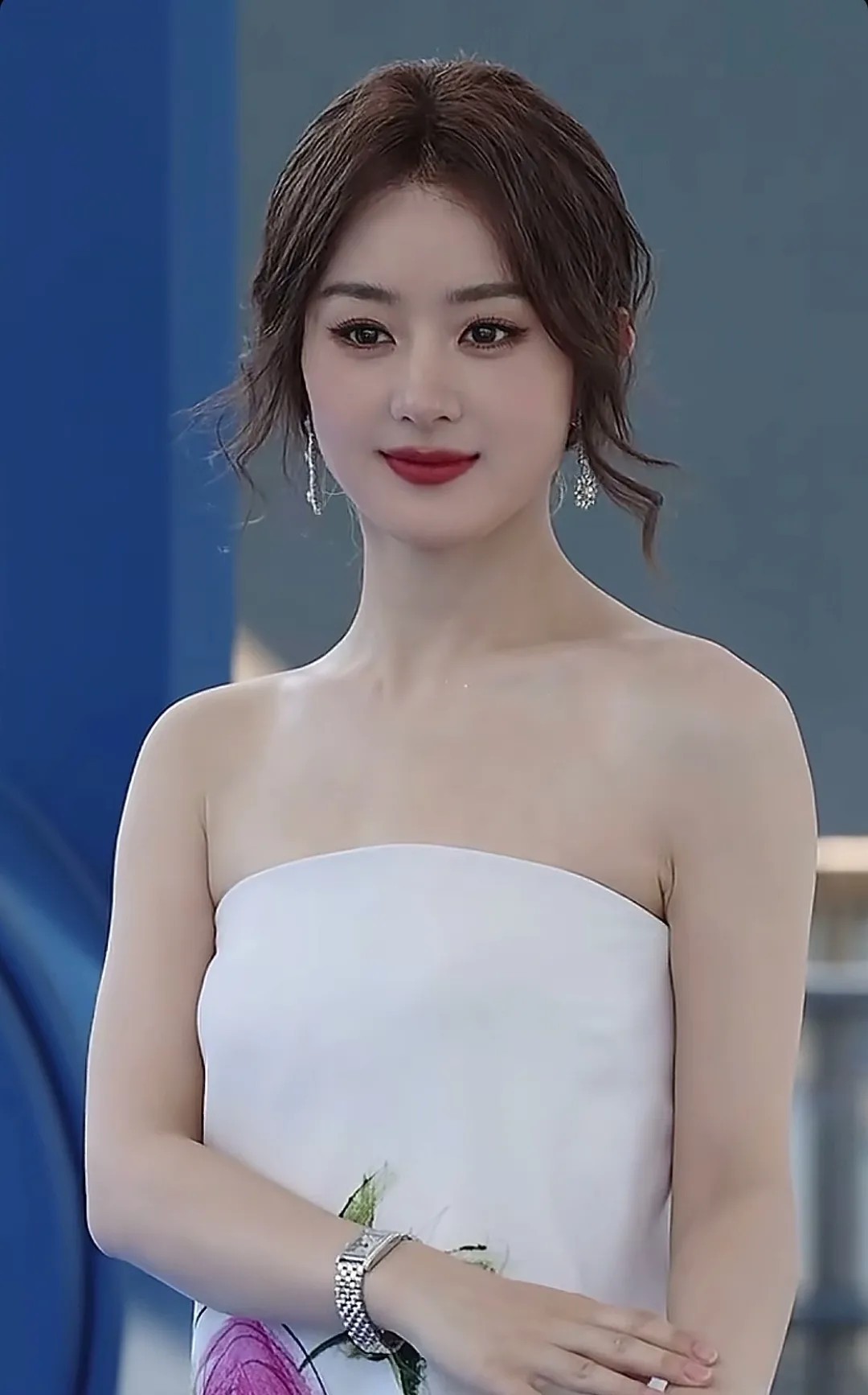 哑丽颖好像水蜜桃一样甜美，好适合夏天美太美了美极了可爱美貌魅力迷人完美身材漂亮长