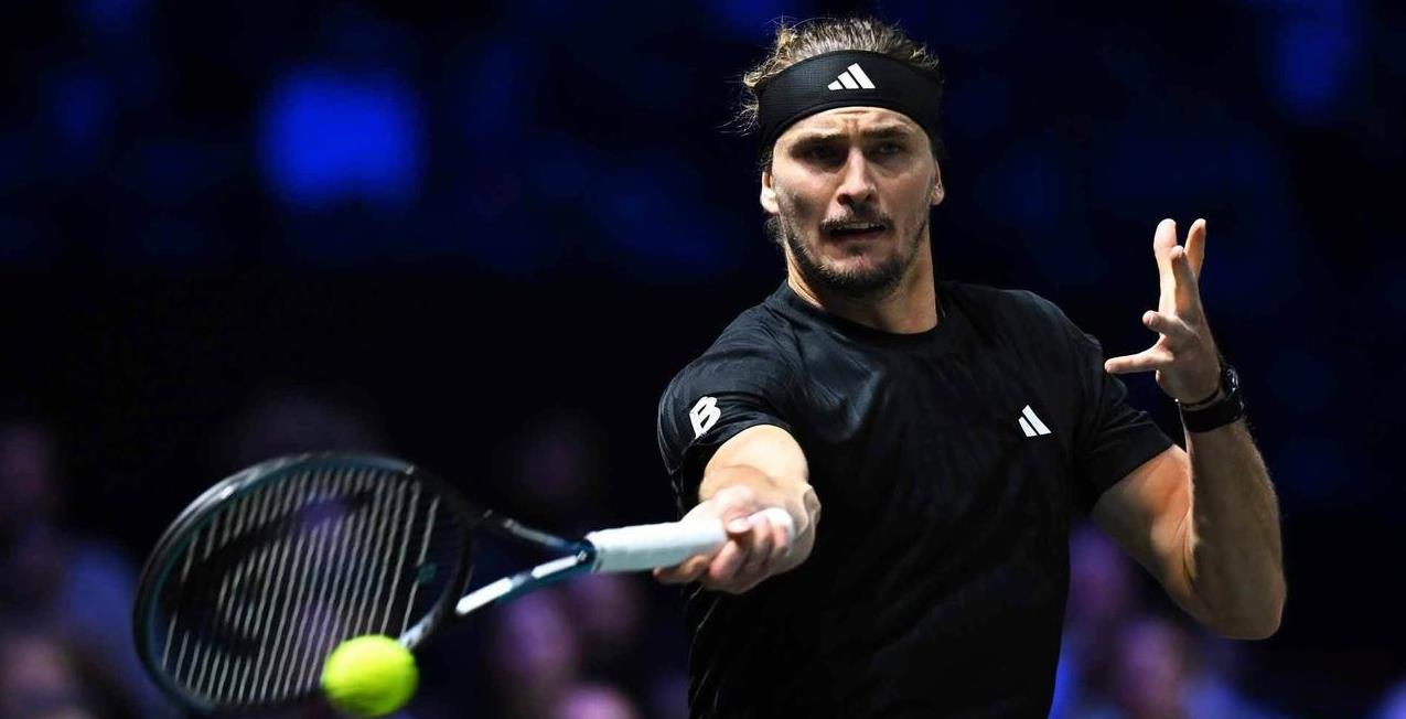 想到兹维列夫会输，但没想到这么狼狈
巴黎大师赛第二场男单半决赛，辛纳仅用时62分