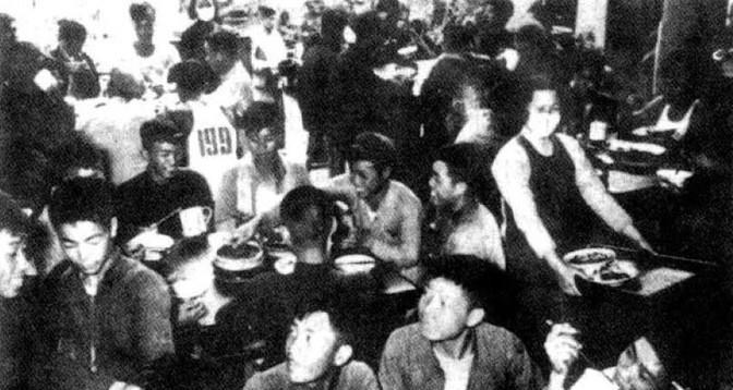 1954年夏天，大生源油厂炊事员毛善庆创造了历史记录：出饭率达到了惊人的四斤一两