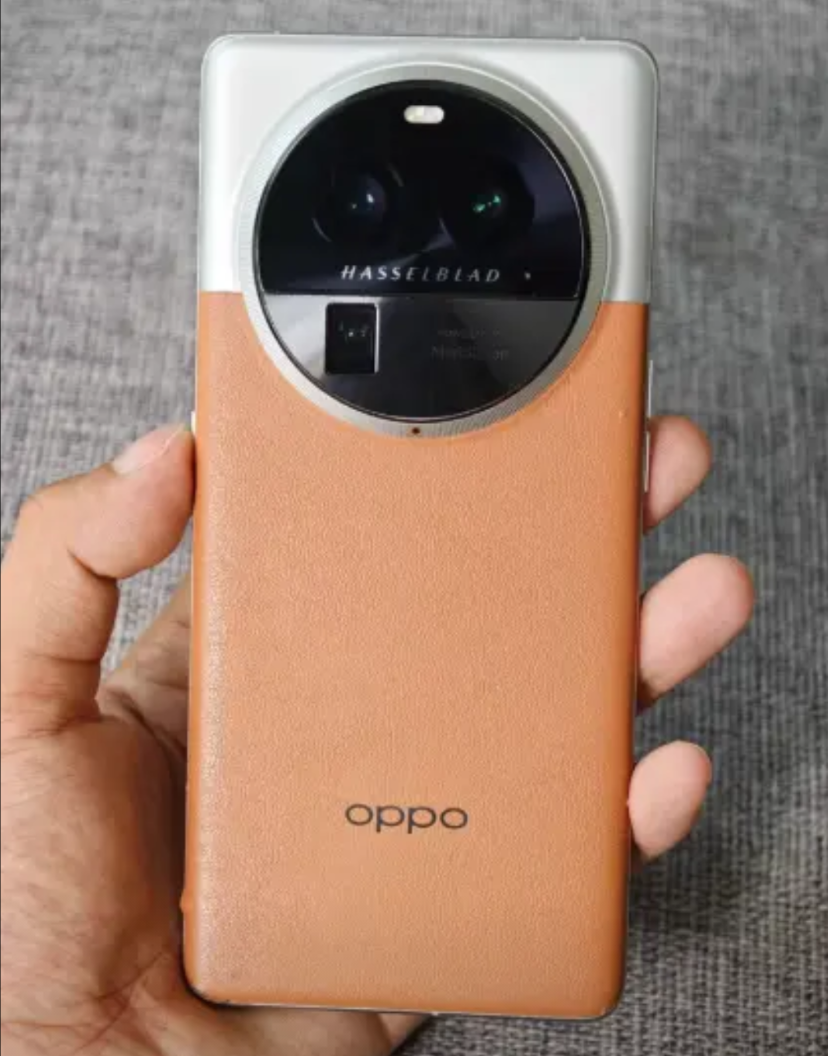 真不建议果粉尝试国产手机，要不然真的会对iPhone祛魅！！
手里头这部OPPO