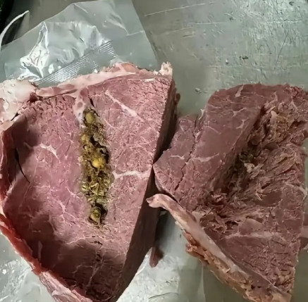 到底是牛吃屎了  还是屎吃牛了