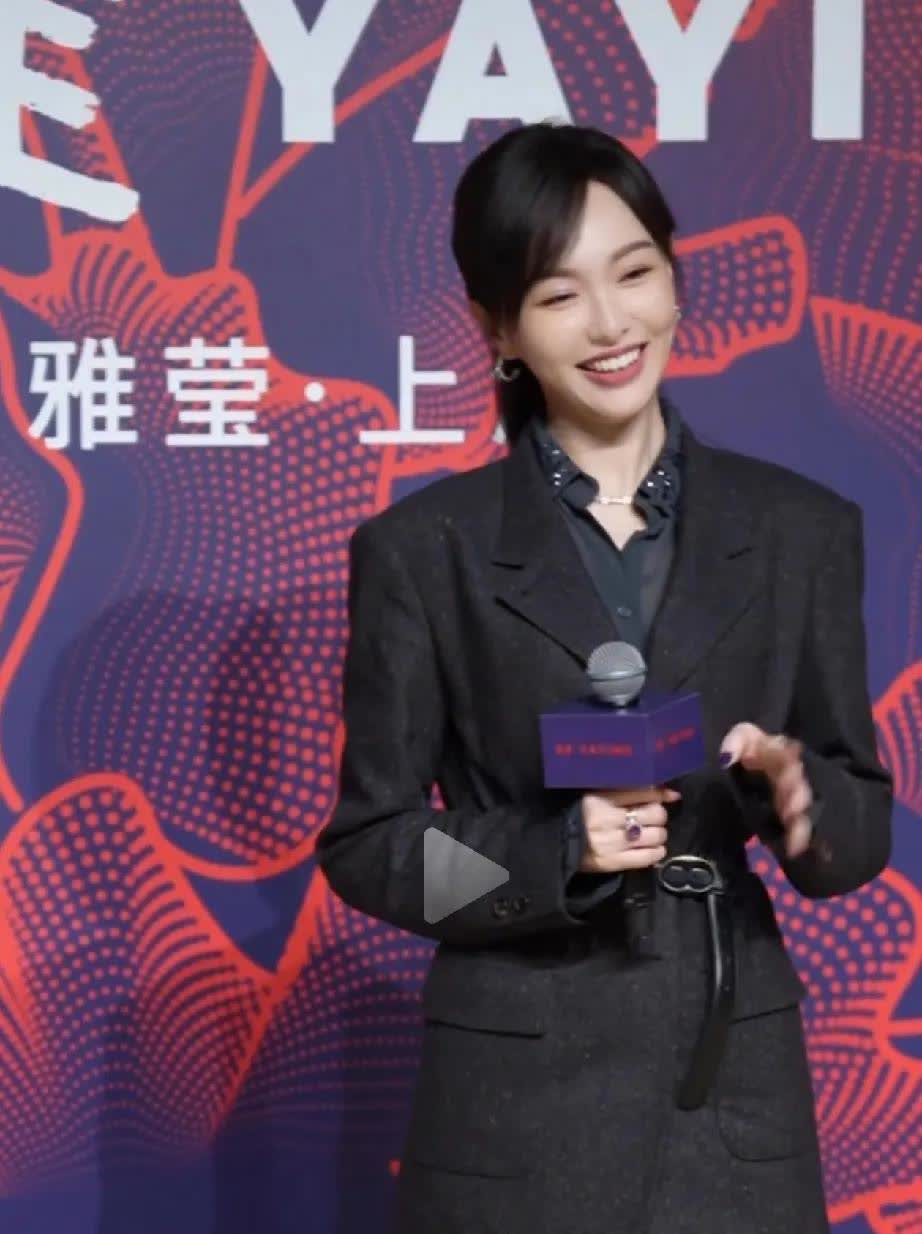 唐嫣你可一定要挺住啊，

你每次出来这么美，

网友都说是因为你嫁了个好