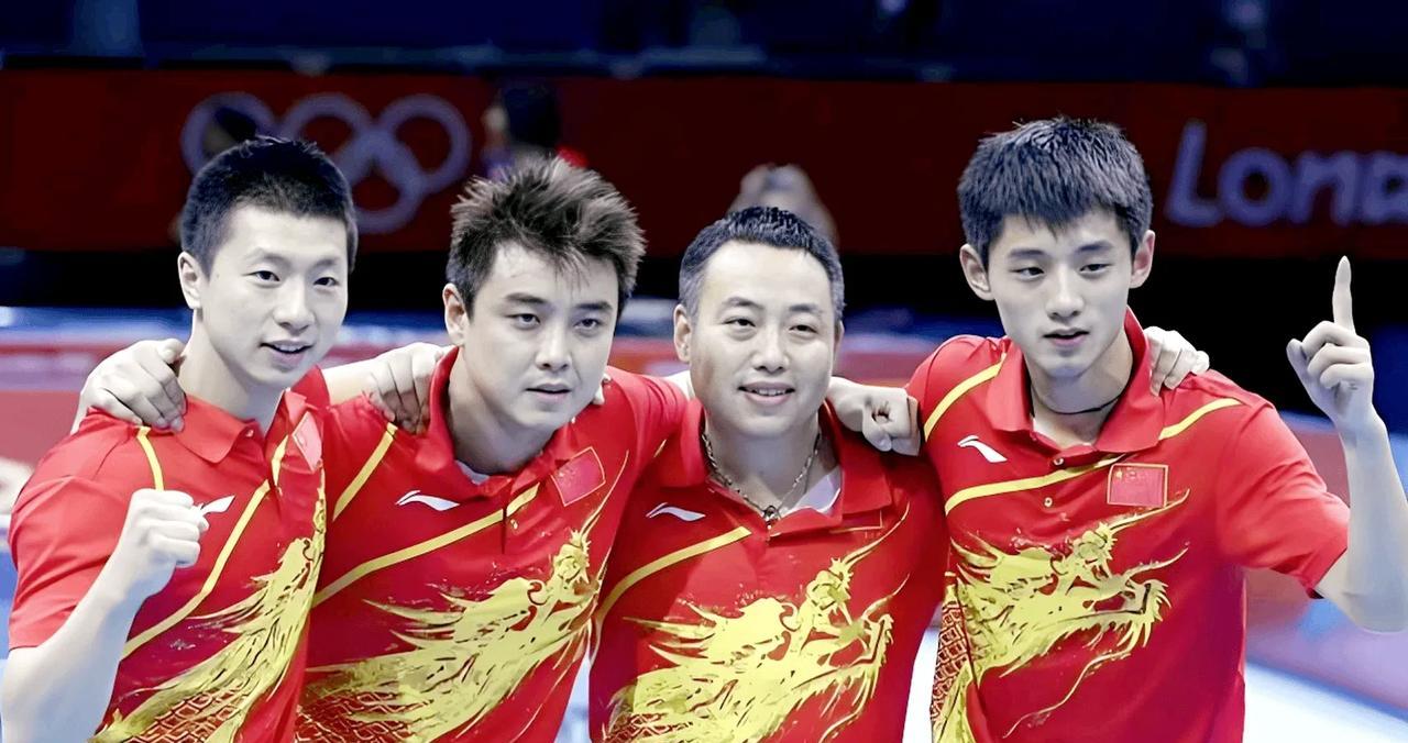 刘国梁和他的三位帅将。你认为马龙、王皓、张继科，谁是最帅的那一位？